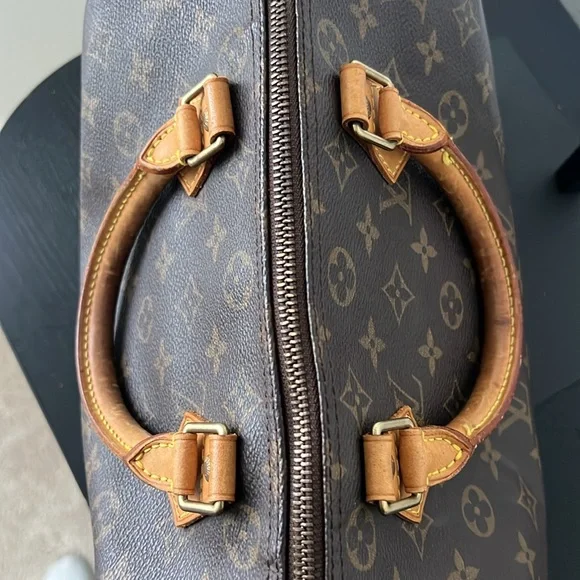 Louis Vuitton Speedy 30 Bag - Picture 5 of 11